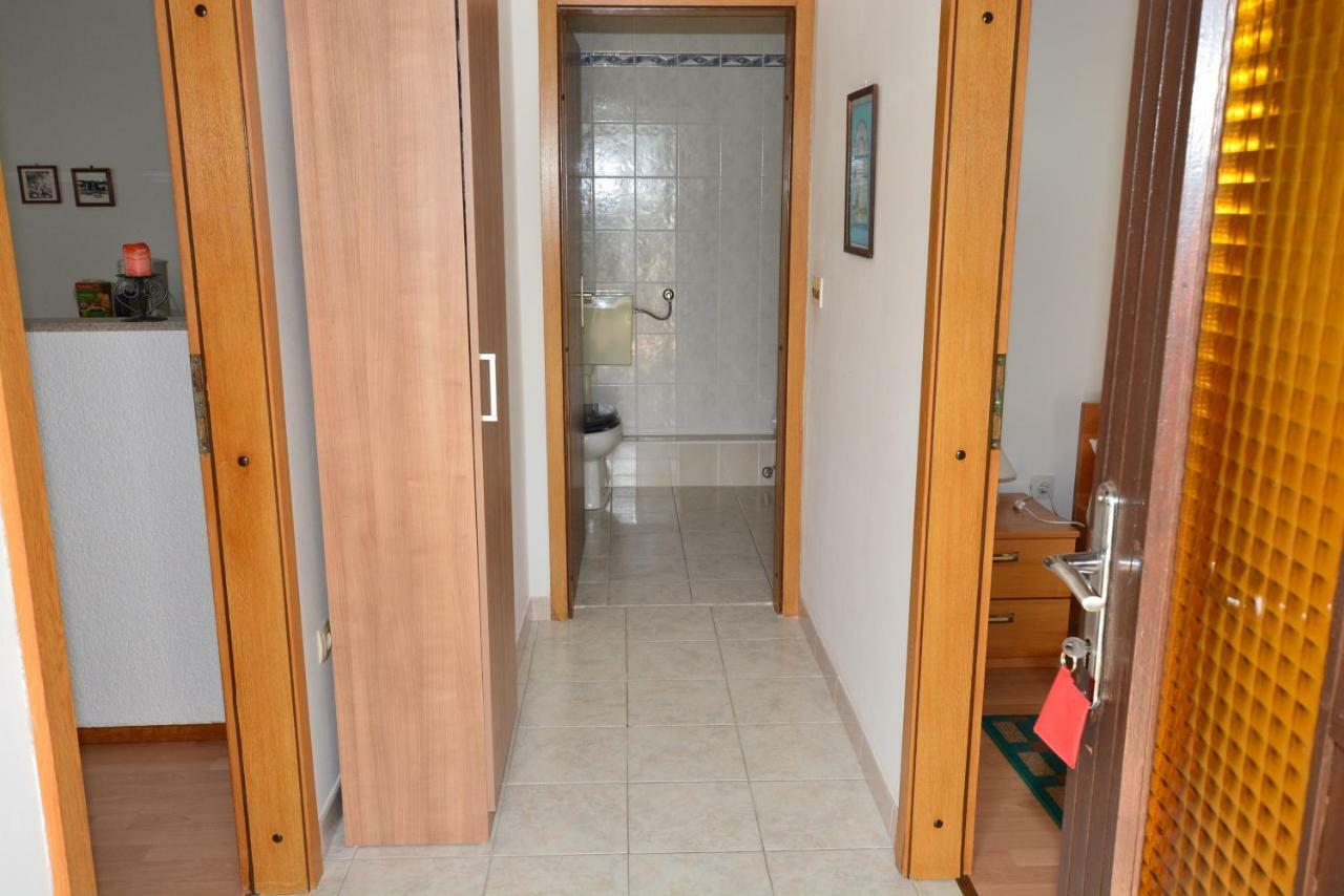 Apartment Durdica Kornić Kültér fotó